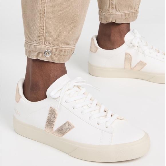 NEW Veja Campo Chromefree Leather Nacre - Picture 1 of 14